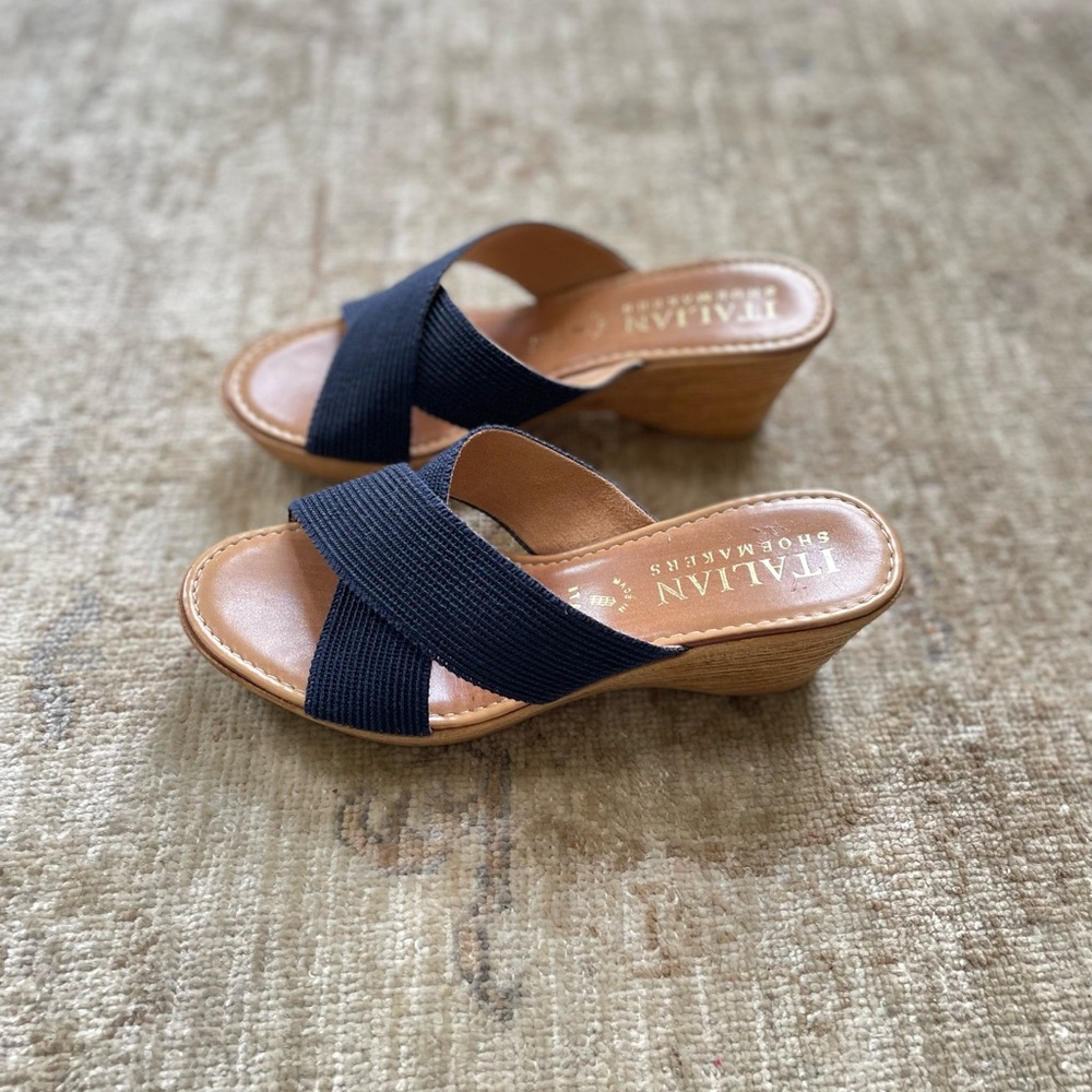 Italian Shoemakers Navy Crisscross Elastic Mule Sandals - Picture 4 of 12